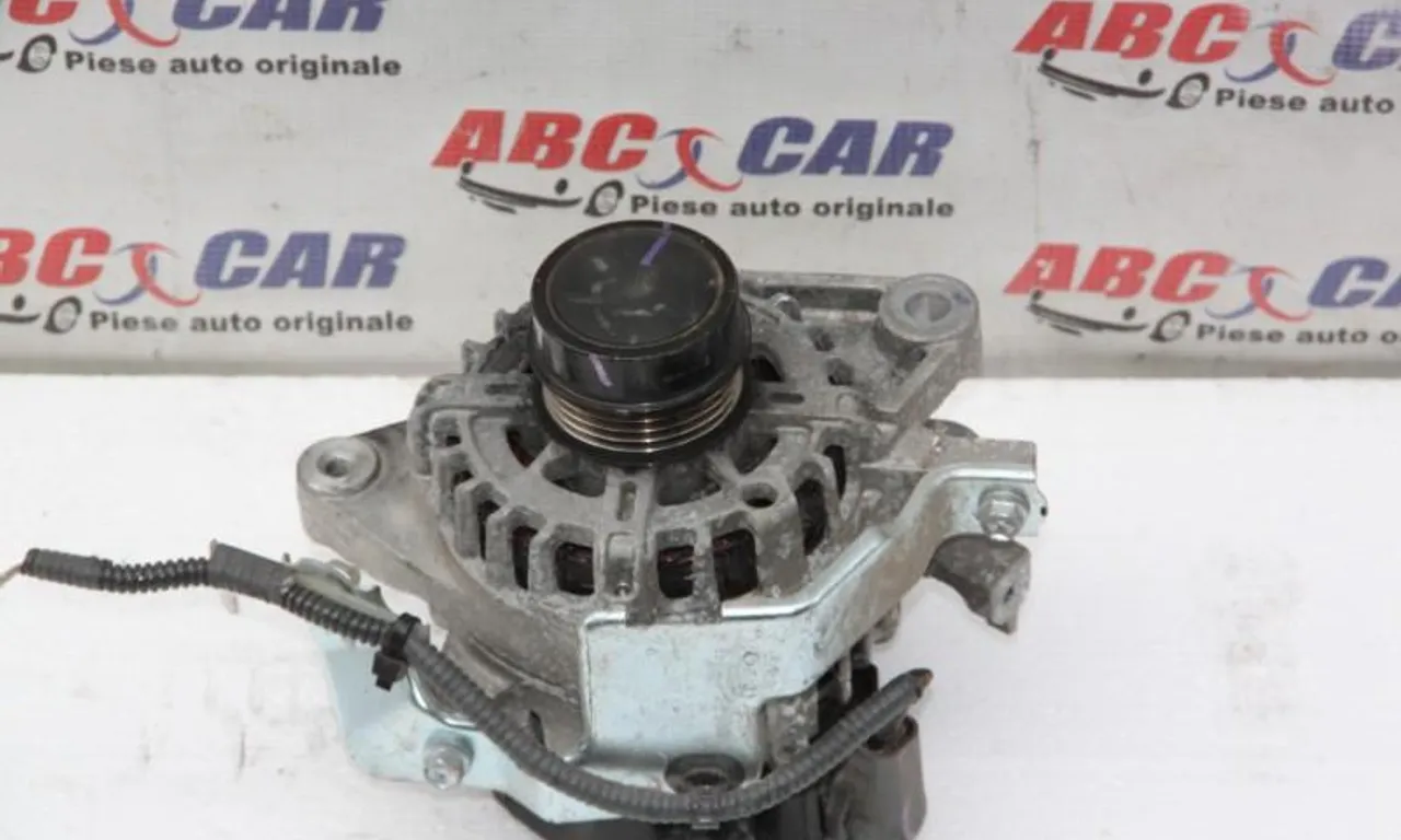 Alternator TOYOTA YARIS 2013-null