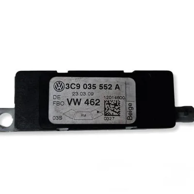 Amplificator antena VOLKSWAGEN PASSAT B6 2005-2011 3C9035552A, vedere frontata