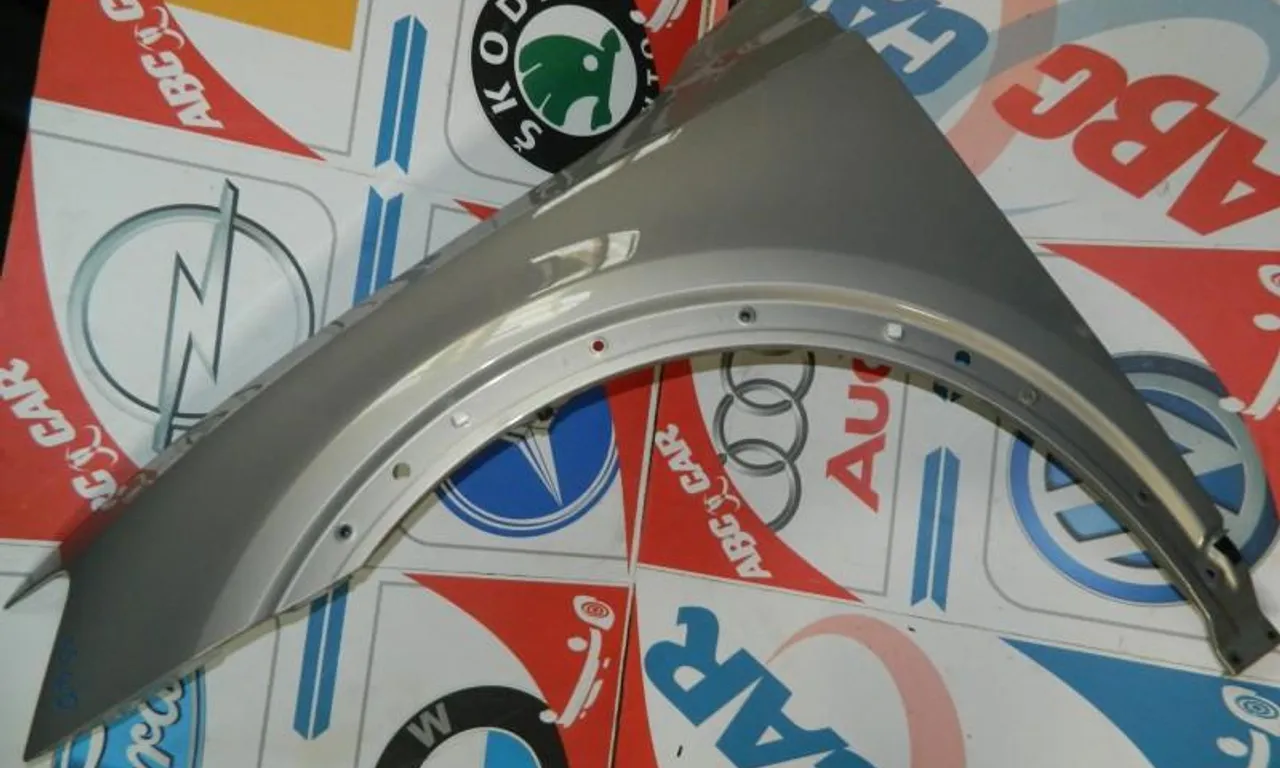 Aripa stanga fata AUDI Q3 2011-2020