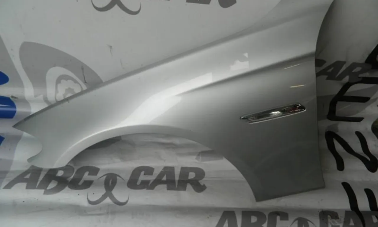 Aripa stanga fata BMW 5 2009-2017