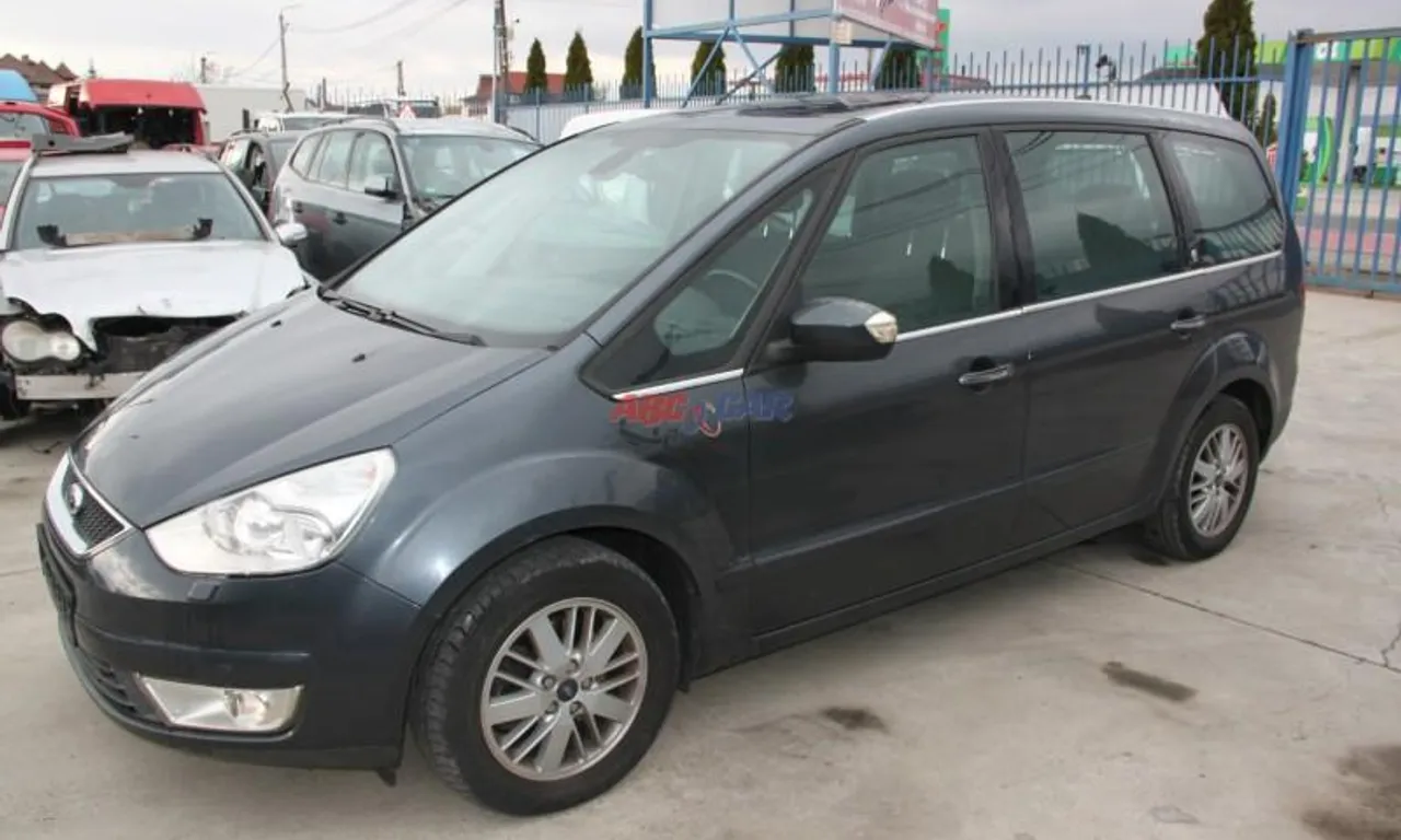 Aripa stanga fata FORD GALAXY III 2015-null