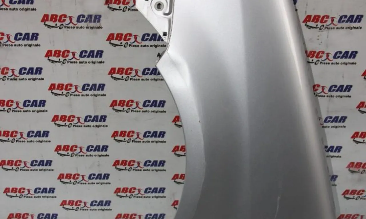 Aripa stanga fata VOLKSWAGEN TOURAN 2003-2011