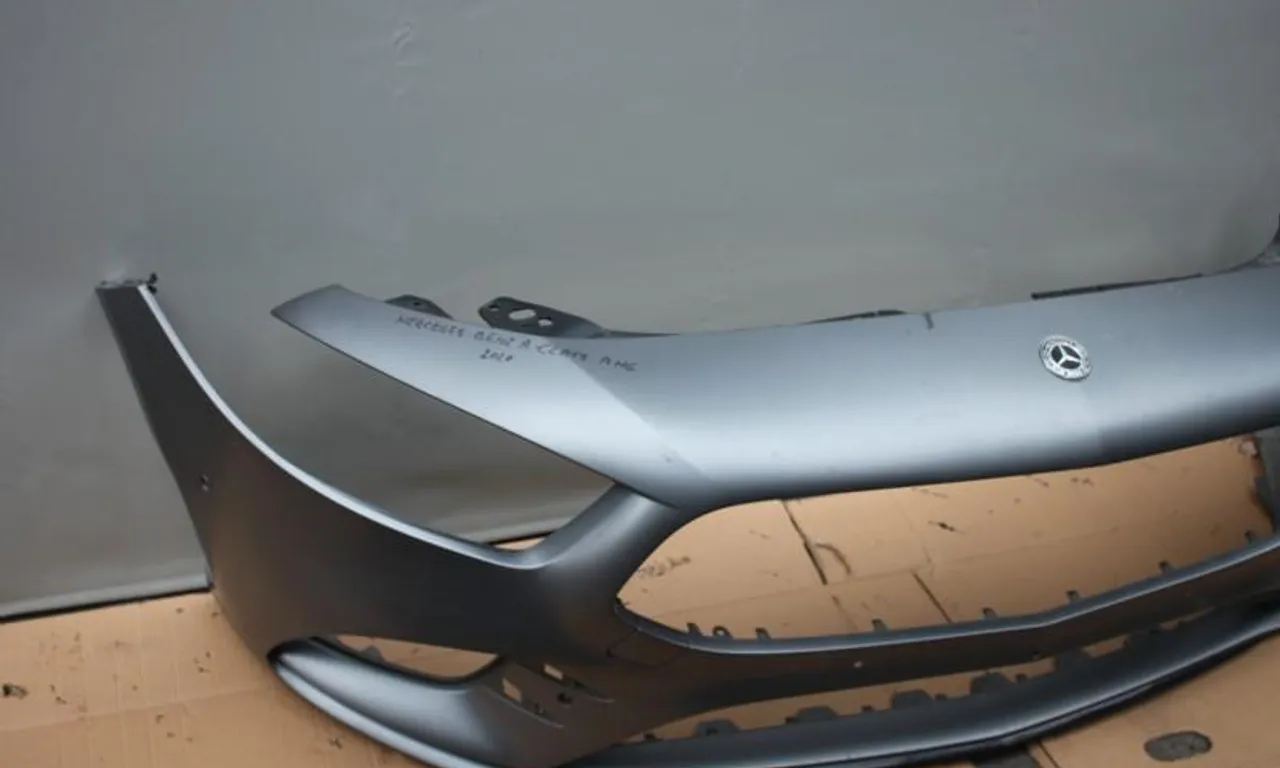 Bara fata MERCEDES A-CLASS 2018-null