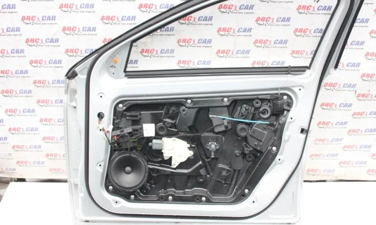 Boxa usa dreapta fata MERCEDES GLA-CLASS 2013-2022