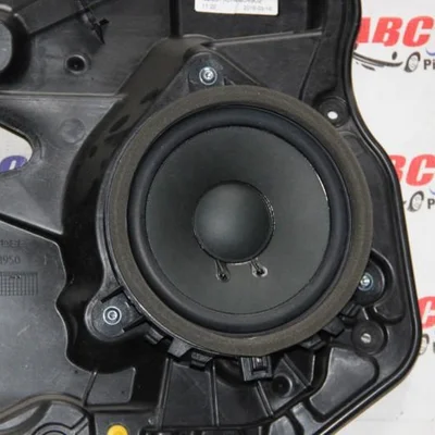 Boxa usa spate VOLVO V70 III 2007-2016, vedere frontata