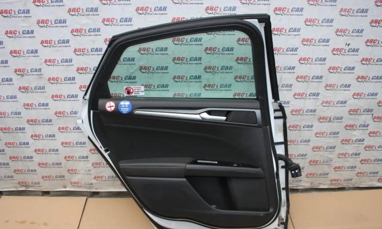 Boxa usa stanga spate FORD MONDEO V 2014-null
