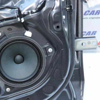 Boxa usa stanga spate TOYOTA YARIS 2013-2026, vedere frontata