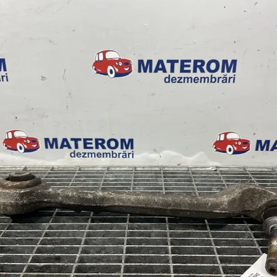 BRAT FATA INFERIOR DREAPTA