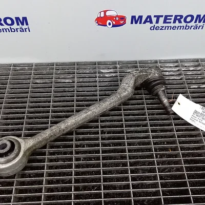 BRAT FATA INFERIOR DREAPTA