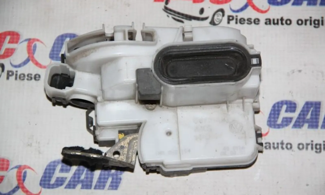 Broasca usa dreapta fata VOLKSWAGEN POLO 1999-2001