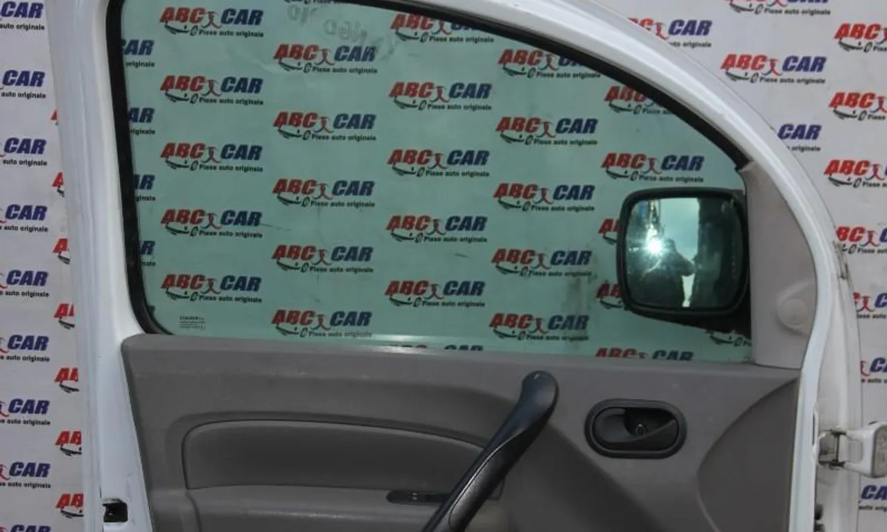 Broasca usa stanga fata RENAULT KANGOO / GRAND KANGOO II 2008-null