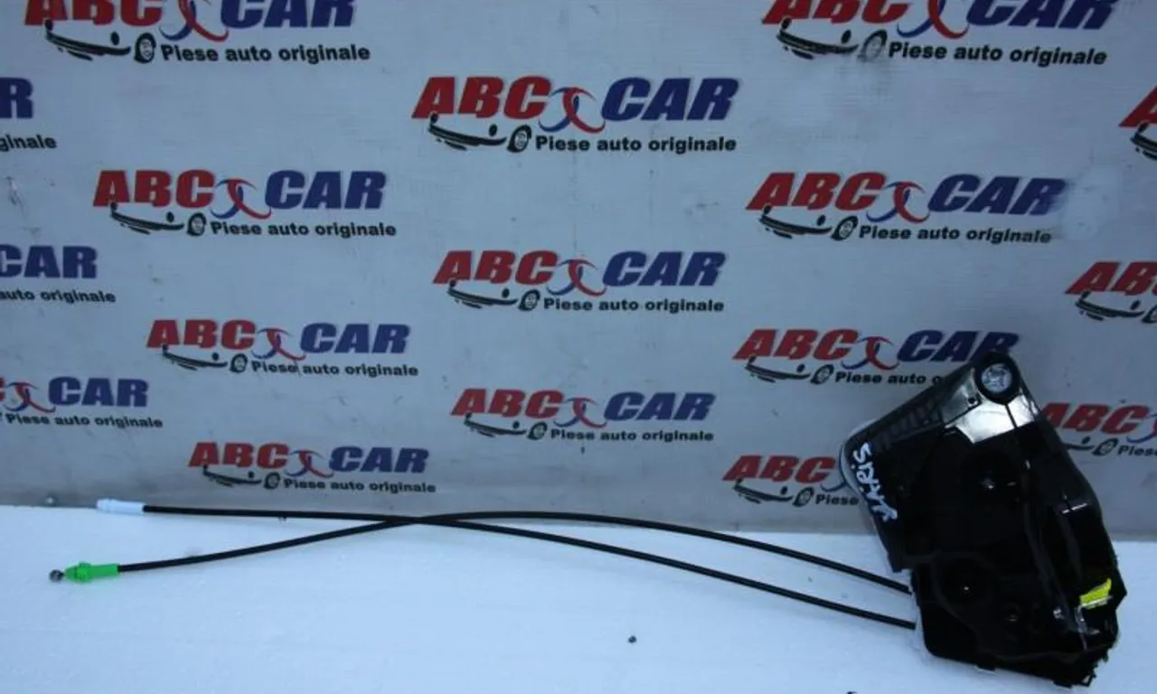 Broasca usa stanga fata TOYOTA YARIS 2013-null