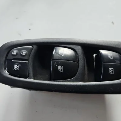 Butoane comanda geamuri electrice stanga fata RENAULT KADJAR 2015-2026, vedere frontata