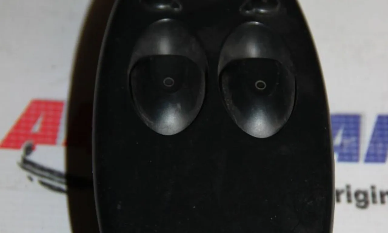 Butoane geamuri electrice + reglaj oglinzi ROVER 75 1999-2005