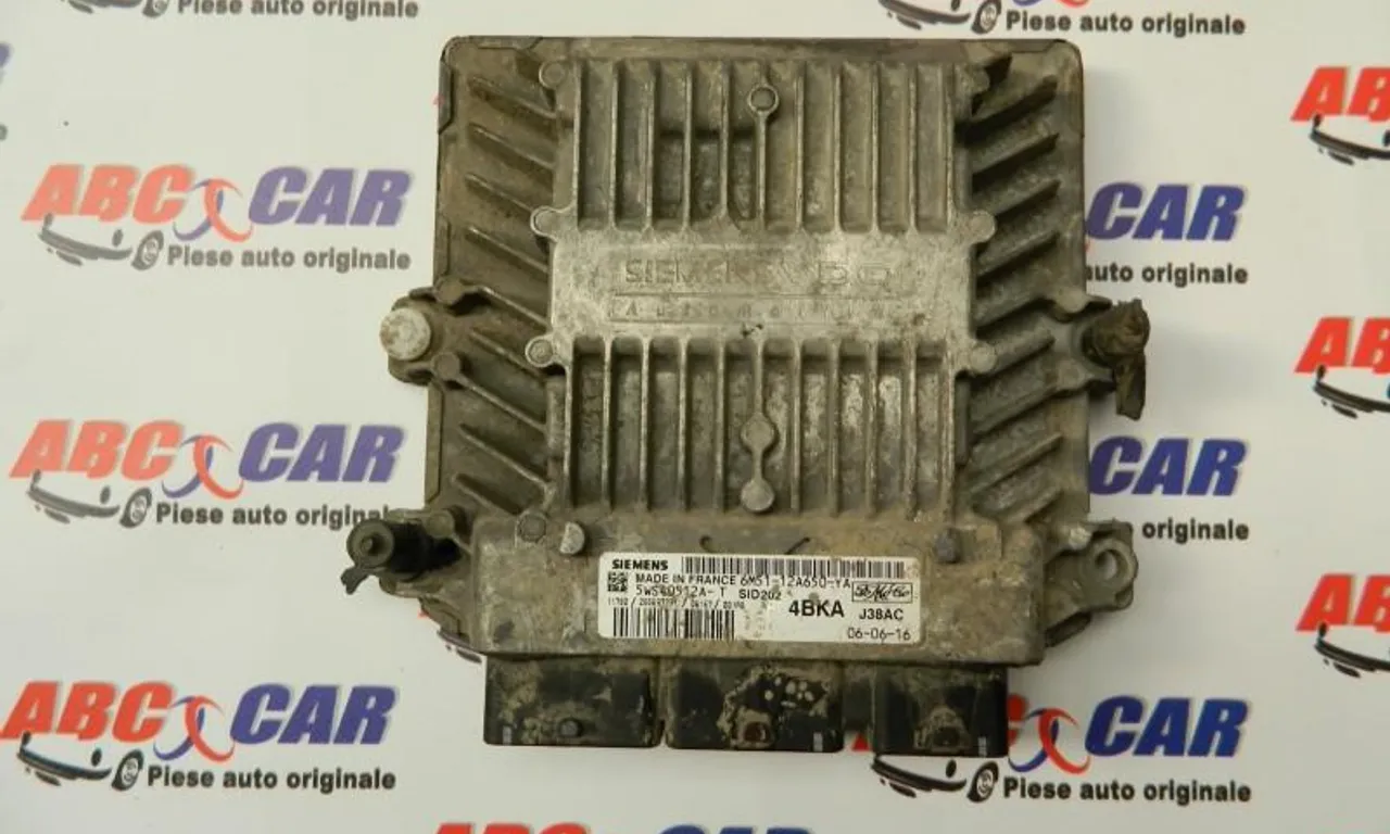 Calculator motor FORD FOCUS II 2004-2012