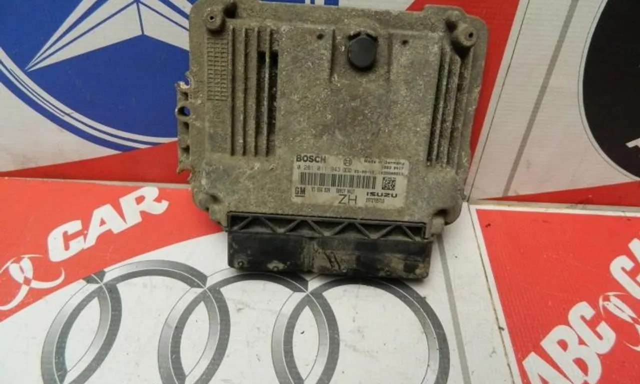 Calculator motor OPEL VECTRA C GTS 2002-2009