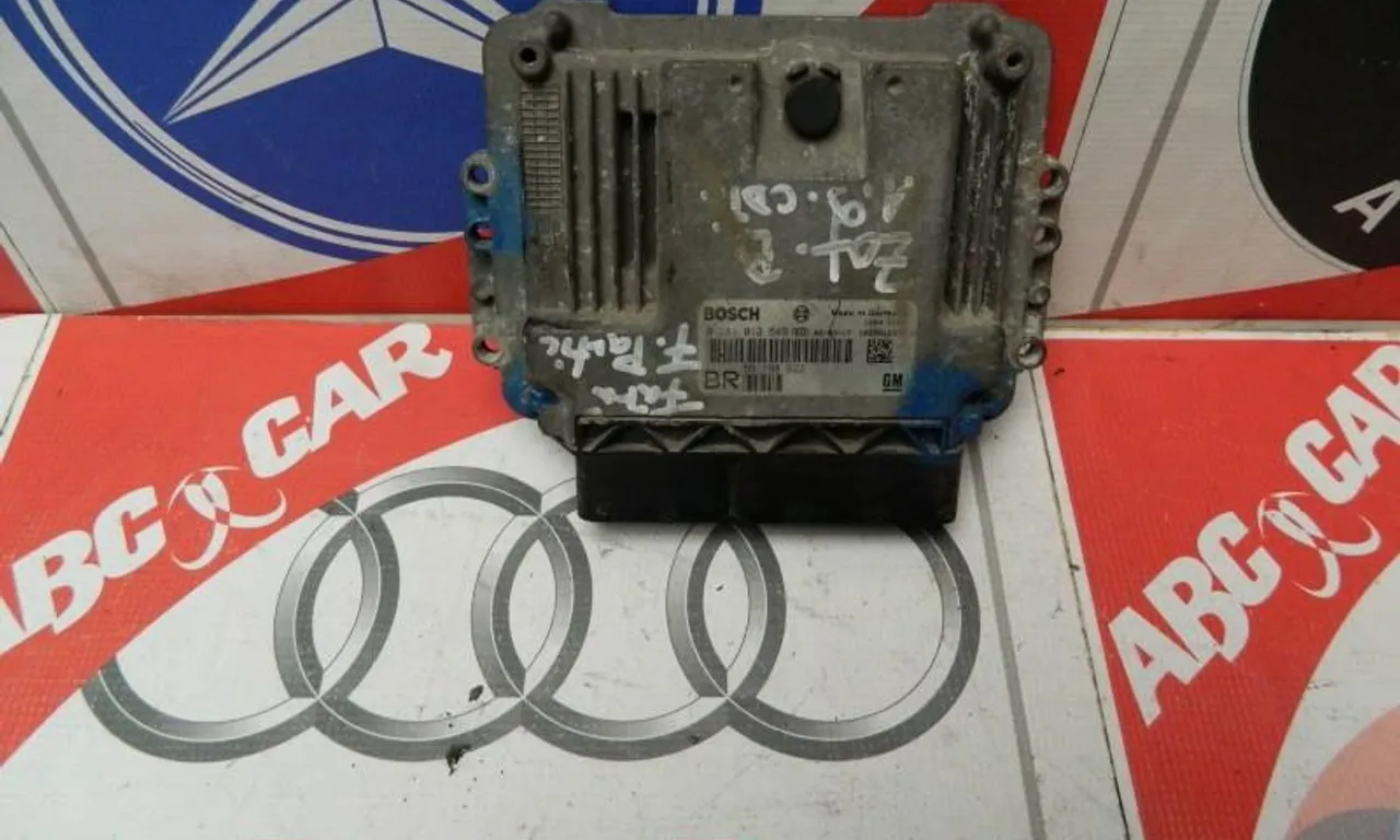 Calculator motor OPEL ZAFIRA B 2005-2015