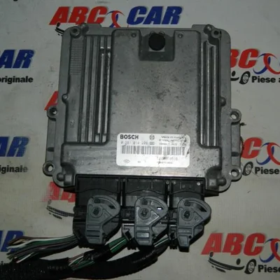 Calculator motor RENAULT TRAFIC II 2001-2006 8200666516, vedere frontata