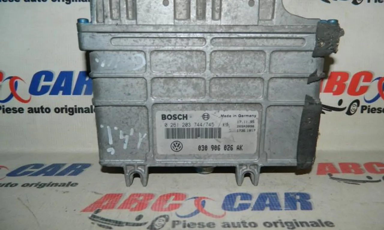 Calculator motor VOLKSWAGEN POLO 1994-1999