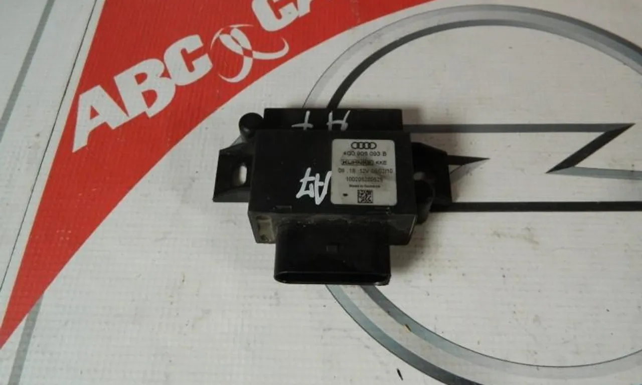 Calculator pompa combustibil AUDI A6 C7 2010-2019