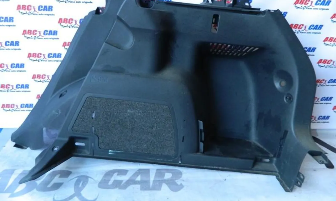 Capitonaj portbagaj aripa dreapta SKODA FABIA II 2007-2014