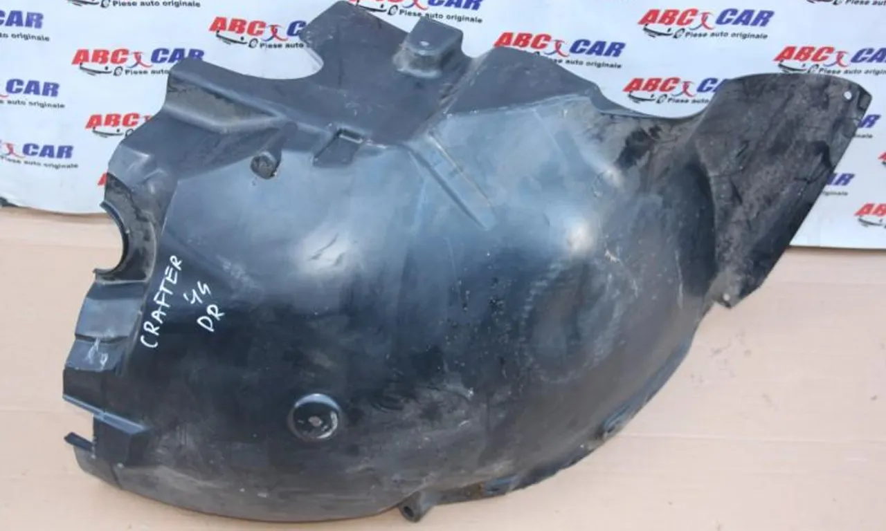 Carenaj roata dreapta fata VOLKSWAGEN CRAFTER 30-35 bus 2006-2016