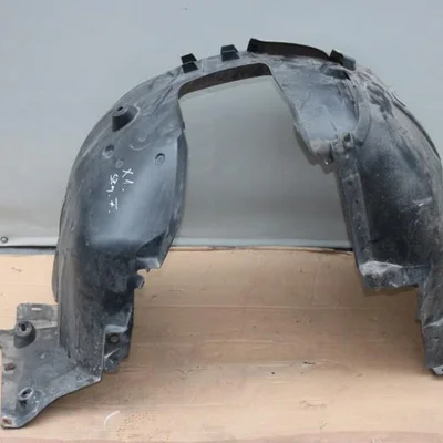 Carenaj roata stanga fata BMW X1 2009-2015, vedere frontata