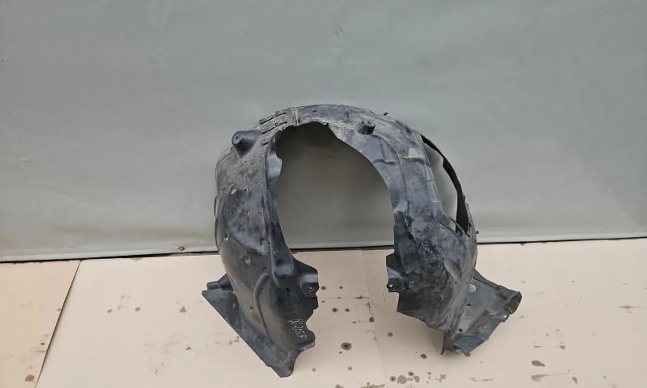 Carenaj roata stanga fata MERCEDES C-CLASS 2013-2023