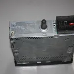 CD Player auto PEUGEOT PARTNER 1996-2026 98032839XT, vedere laterala