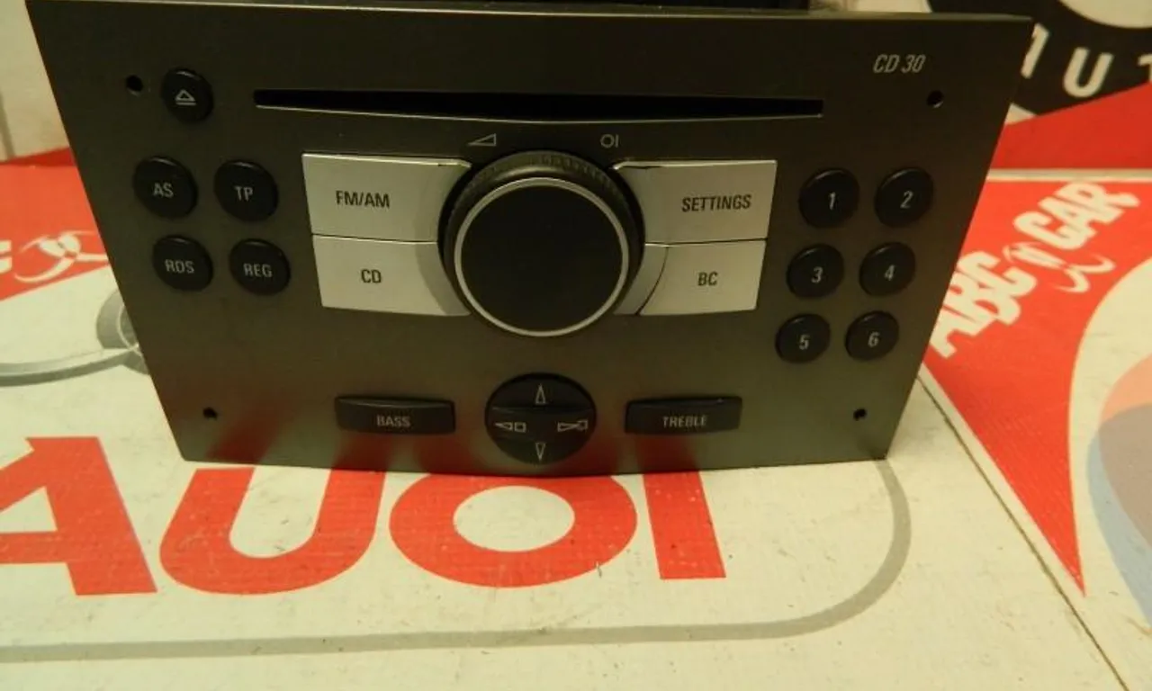 CD Player CDC 30 OPEL VECTRA C GTS 2002-2009