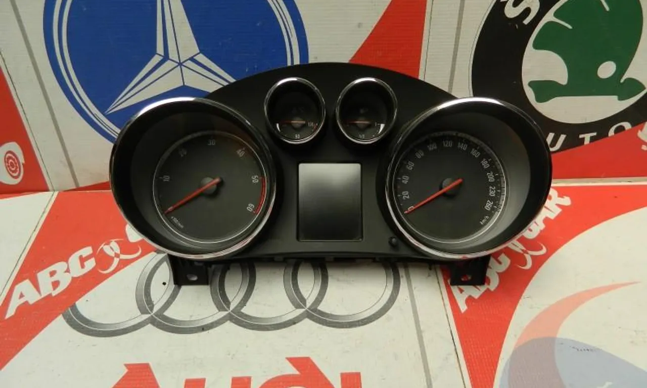 Ceasuri de bord OPEL INSIGNIA A 2008-2017