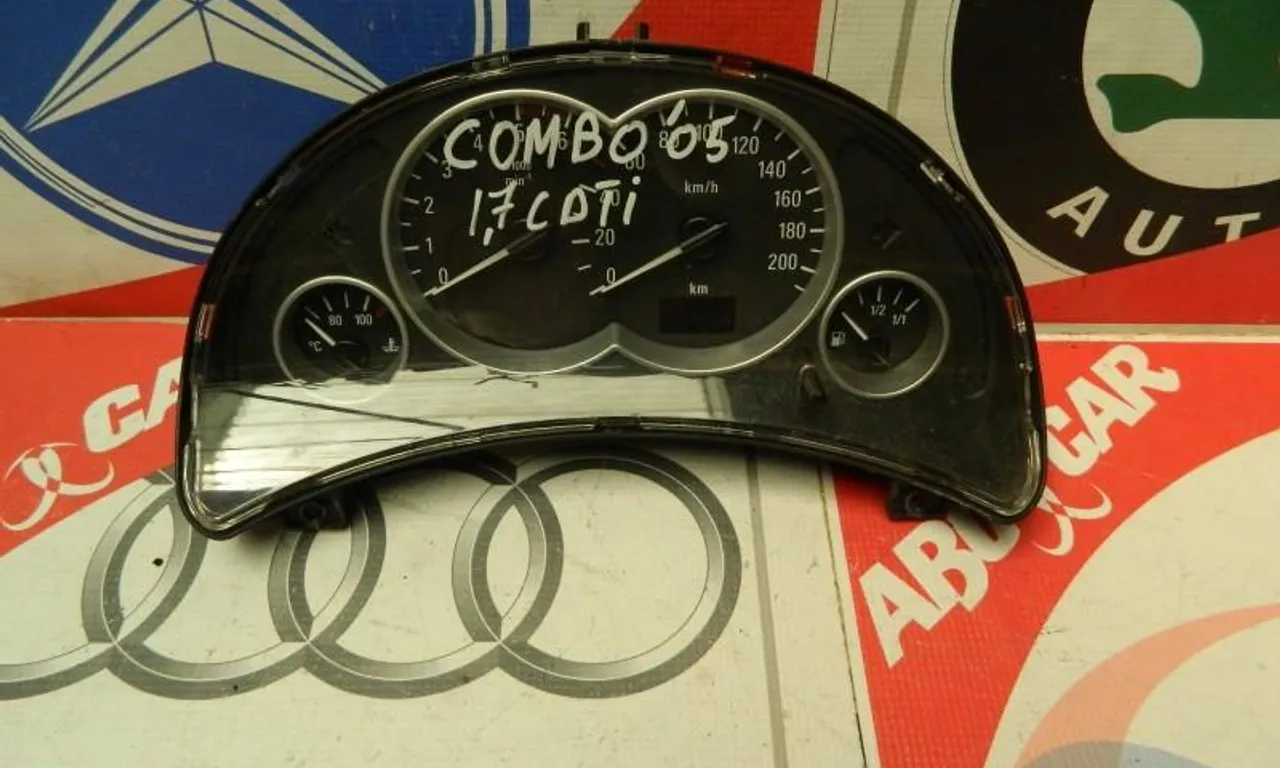 Ceasuri de bord OPEL ZAFIRA TOURER C VAN 2011-2011