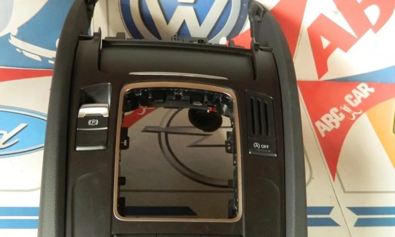Consola centrala cotiera AUDI Q5 2008-2017
