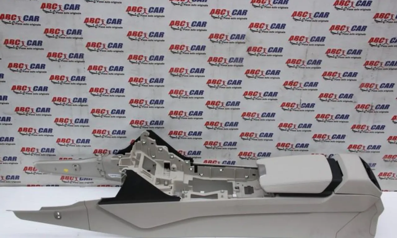 Consola centrala cu cotiera AUDI A6 C8 2018-null