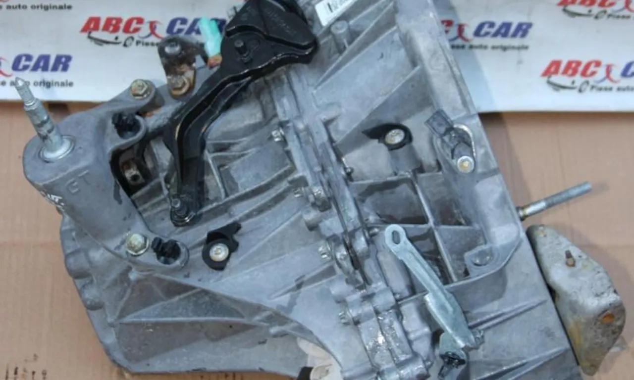 Cutie de viteze manuala (6 viteze) NISSAN QASHQAI II 2013-null