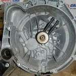 Cutie de viteze manuala FORD FIESTA VI 2008-2026 AA6R7002BBD, vedere laterala