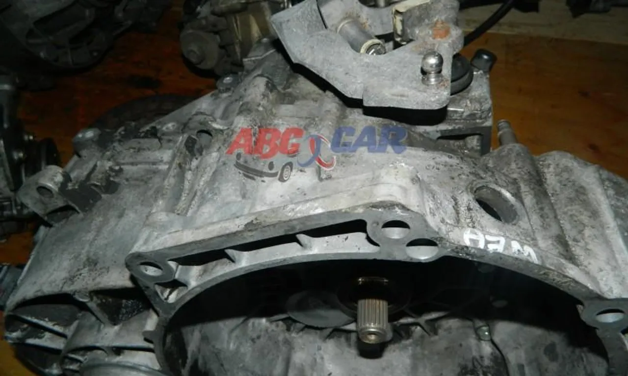 Cutie viteze manuala VOLKSWAGEN GOLF IV 1997-2008