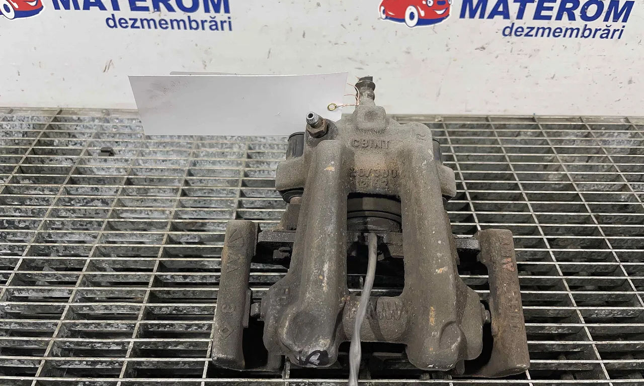 ETRIER SPATE DREAPTA BMW 4 Gran 2014-2021