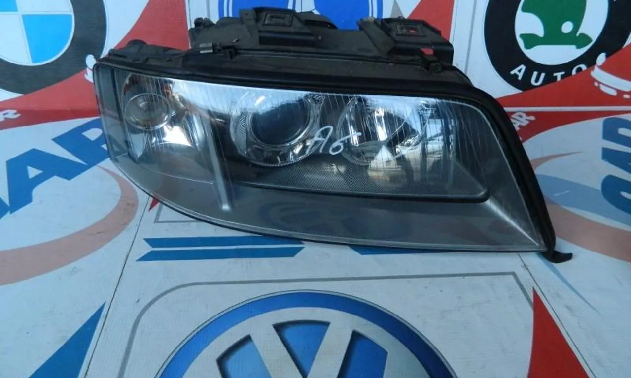 Far dreapta cu xenon AUDI A6 C5 Avant 1997-2006