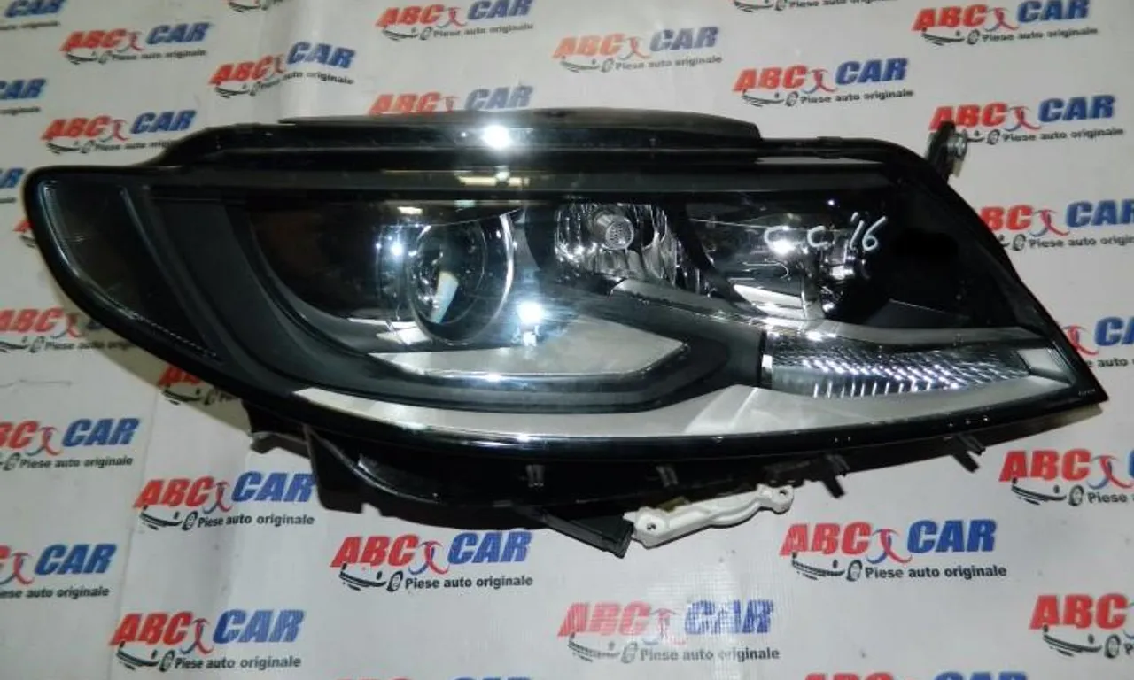 Far dreapta cu xenon VOLKSWAGEN PASSAT CC B7 2011-2017