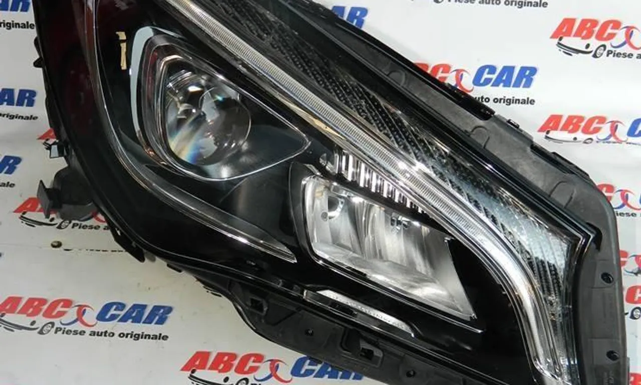 Far dreapta MERCEDES CLA 2013-2019