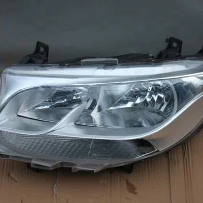 Far dreapta MERCEDES SPRINTER 2018-2026 A9109060000, vedere frontata