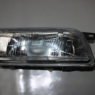 Far dreapta NISSAN SUNNY III 1990-1996, vedere frontata