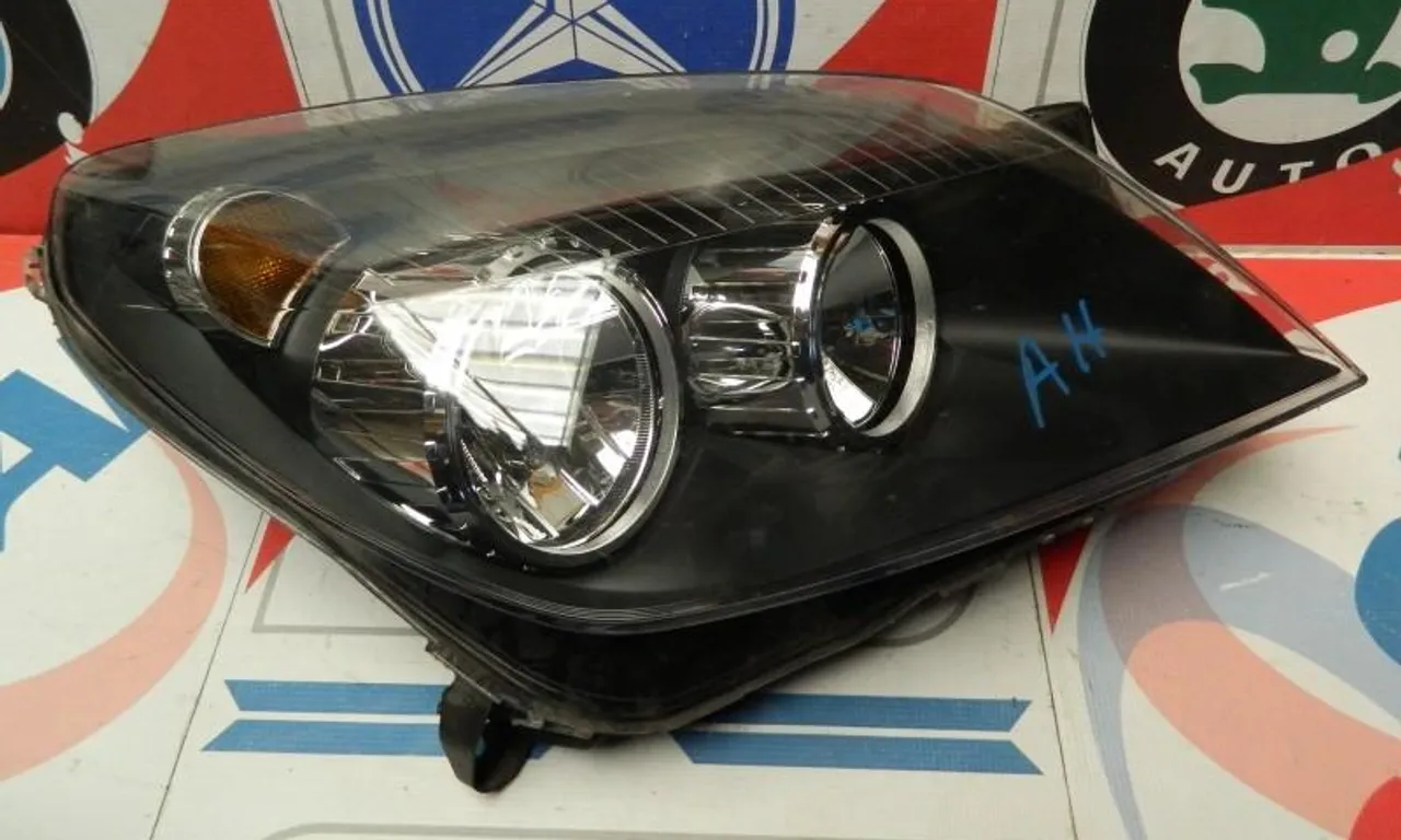 Far dreapta OPEL ASTRA H TwinTop 2005-2010