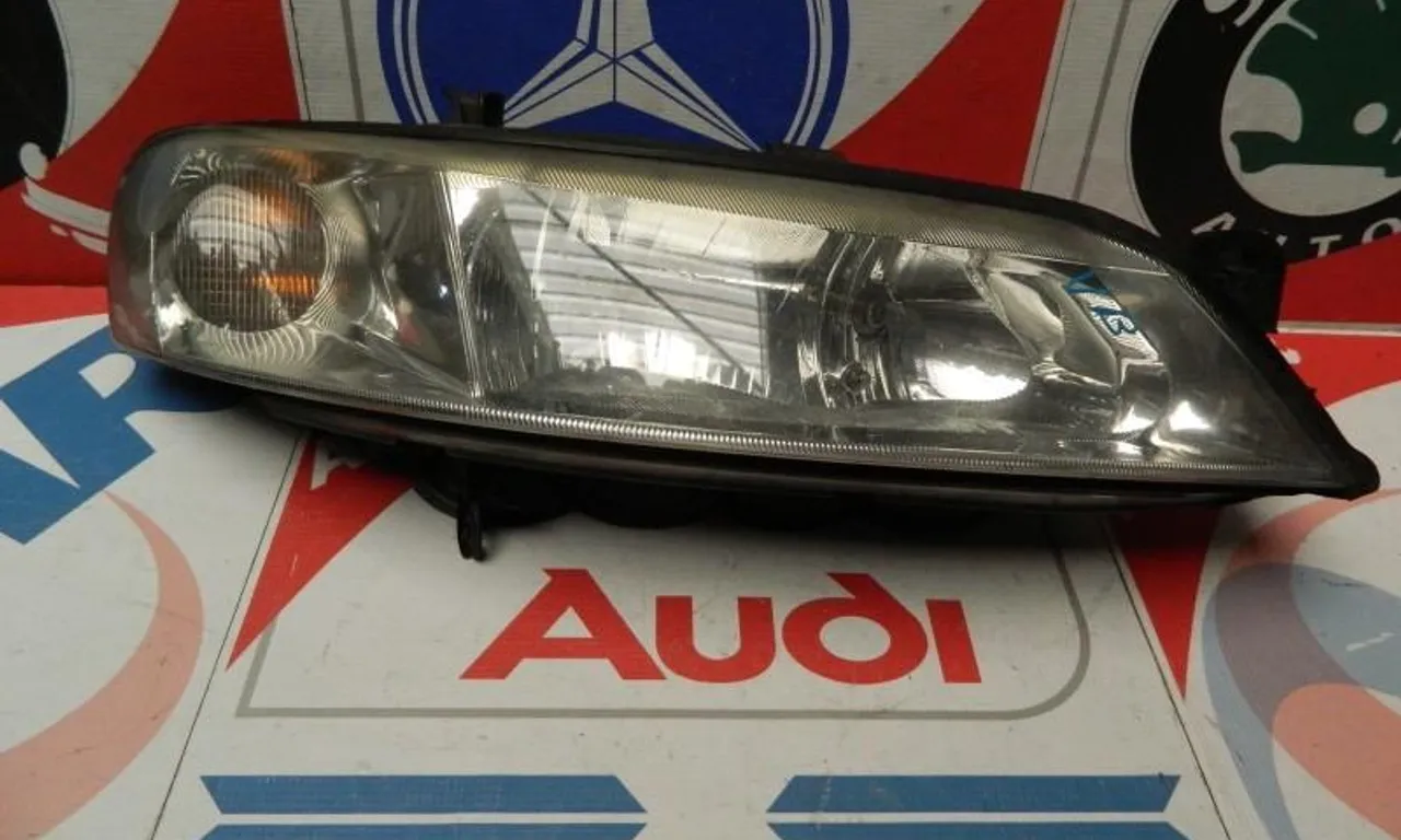 Far dreapta OPEL VECTRA C GTS 2002-2009