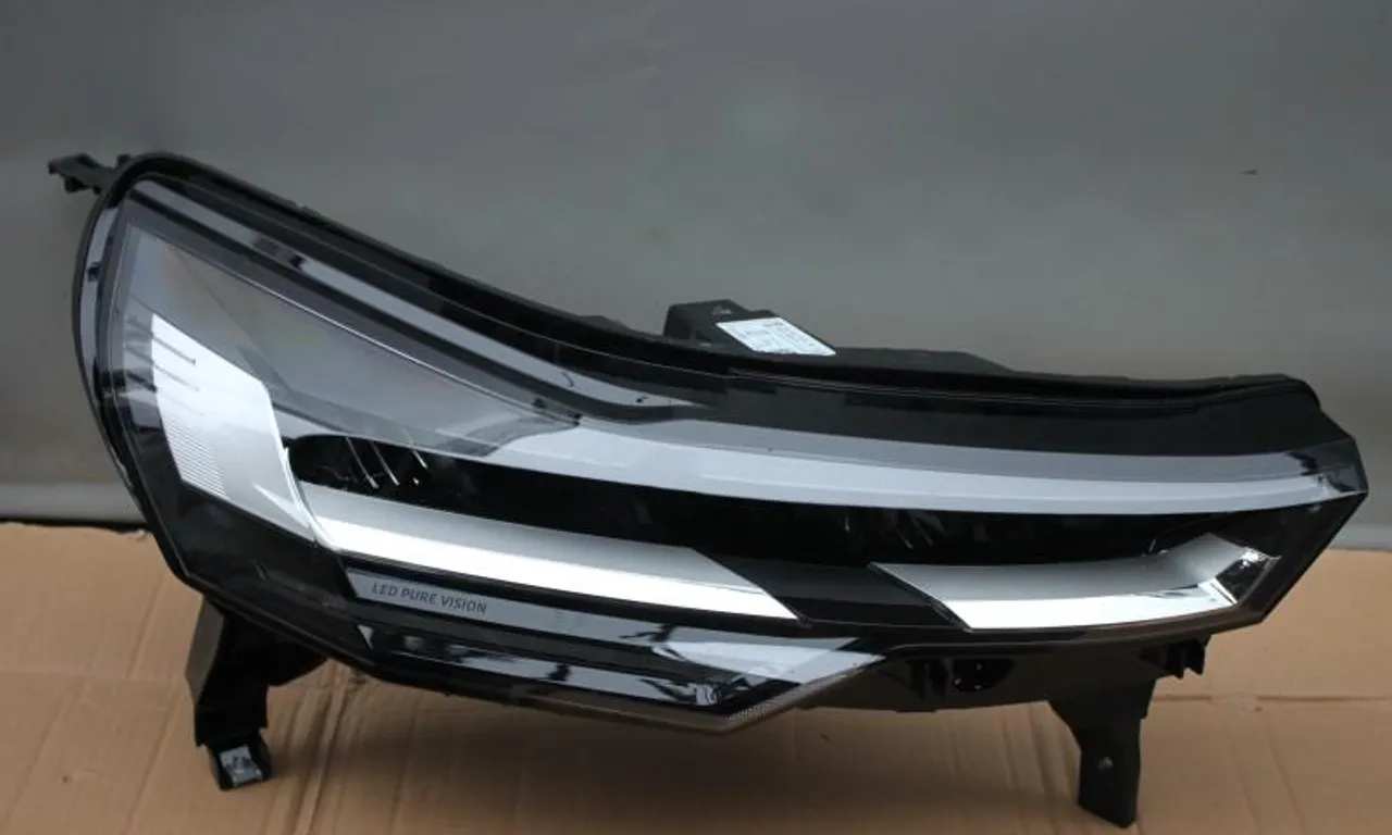 Far dreapta RENAULT CAPTUR II 2020-null