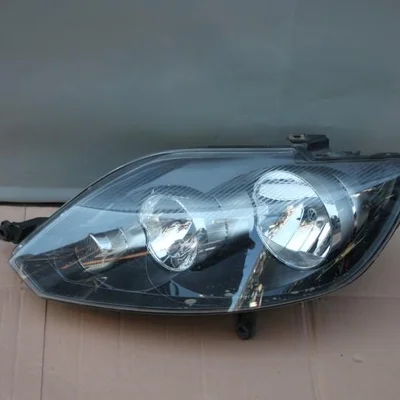 Far dreapta VOLKSWAGEN GOLF VAN VI Variant 2009-2014, vedere frontata