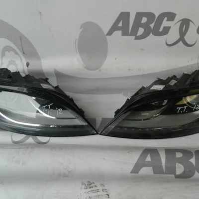 Far stanga bi-xenon led AUDI TT 2006-2015, vedere frontata