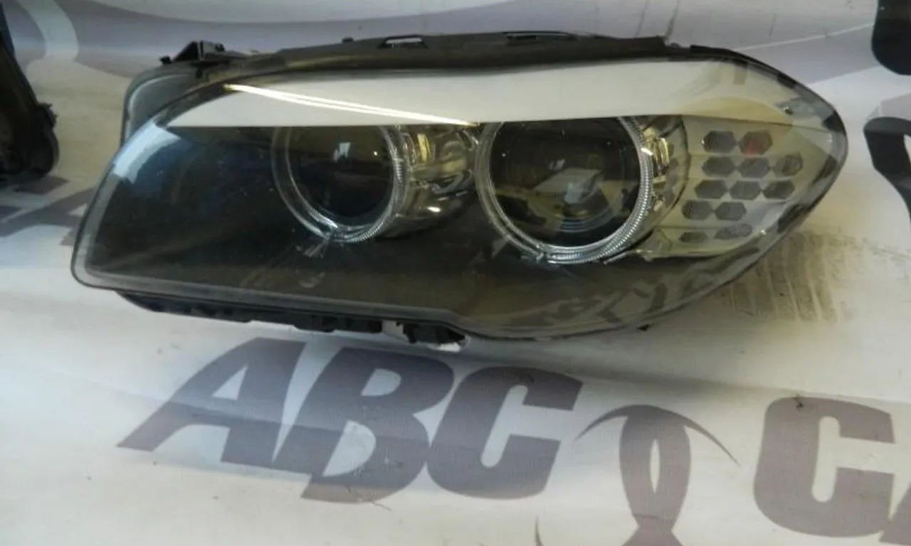 Far stanga Bi-Xenon led BMW 5 2009-2017