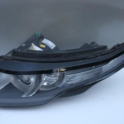 Far stanga cu defecte Land Rover Range Rover Evoque 2011-2018 &nbsp;BJ32-13W030-EE LAND ROVER RANGE ROVER EVOQUE 2011-2019 BJ32-13W030-EE, vedere frontata